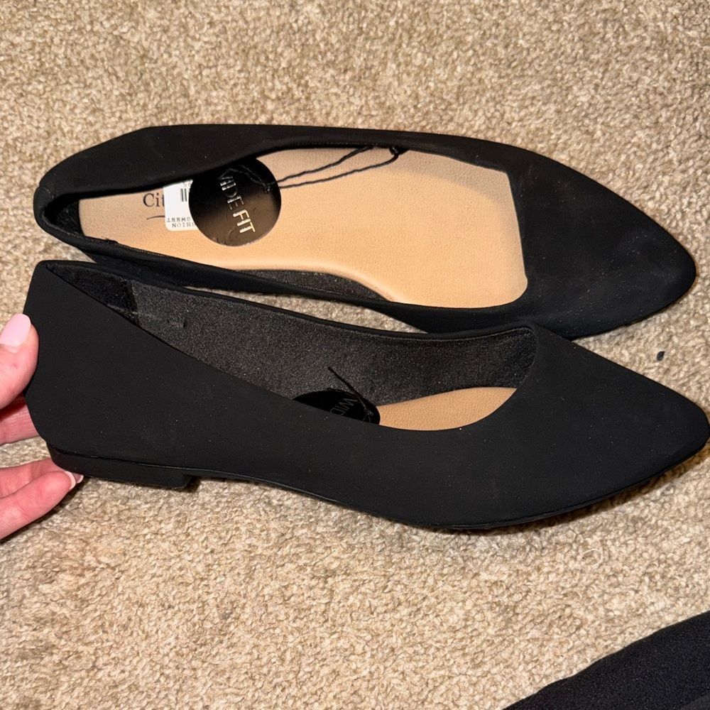 Cityclassified Black Pointed Toe Slip-On Flats